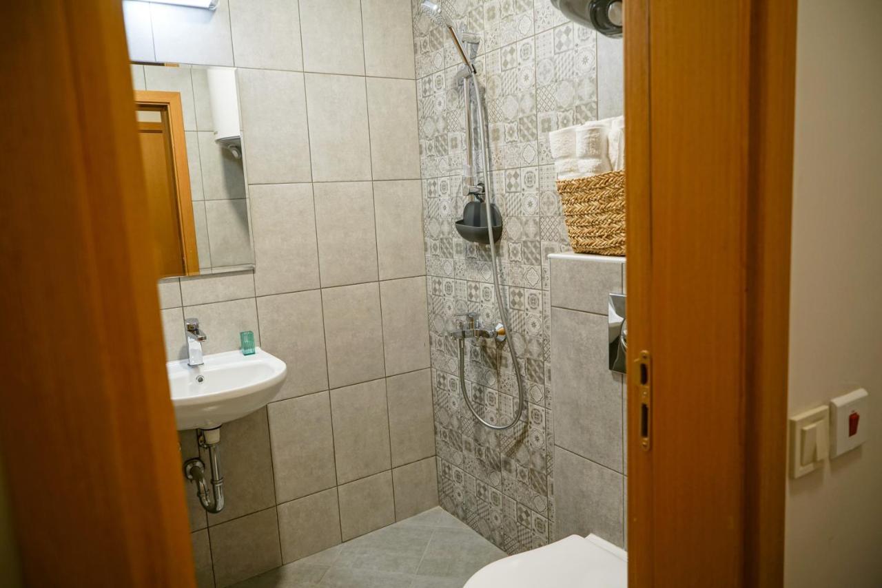 So Close Kapana - 2 Rooms Central Apartments Пловдив Екстериор снимка