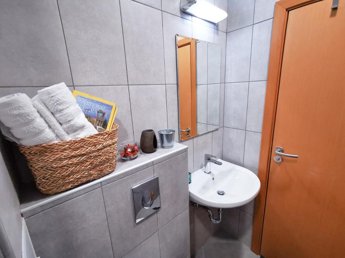 So Close Kapana - 2 Rooms Central Apartments Пловдив Екстериор снимка